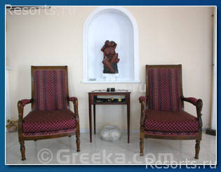 Villa Renos Hotel 12